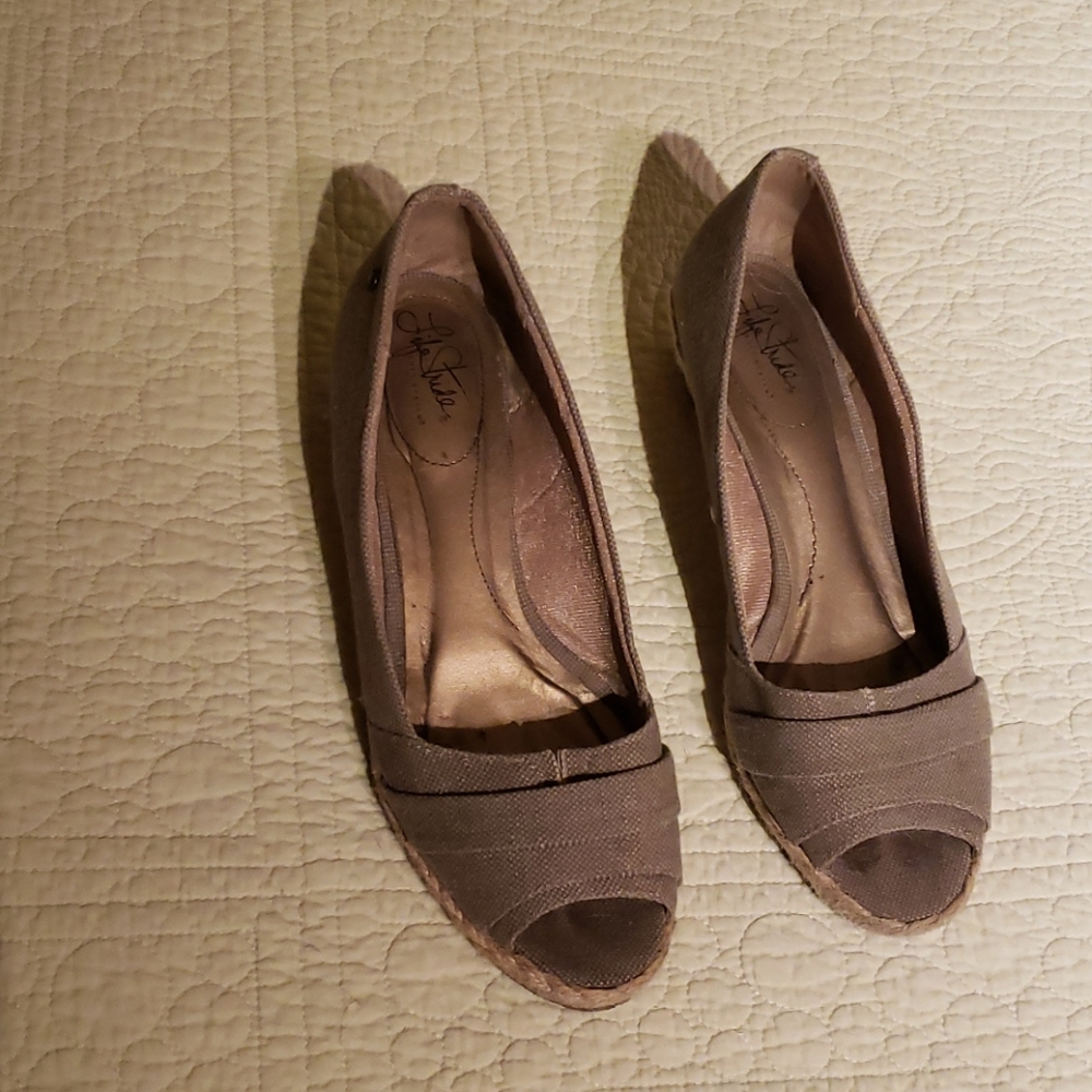 Life stride shoes